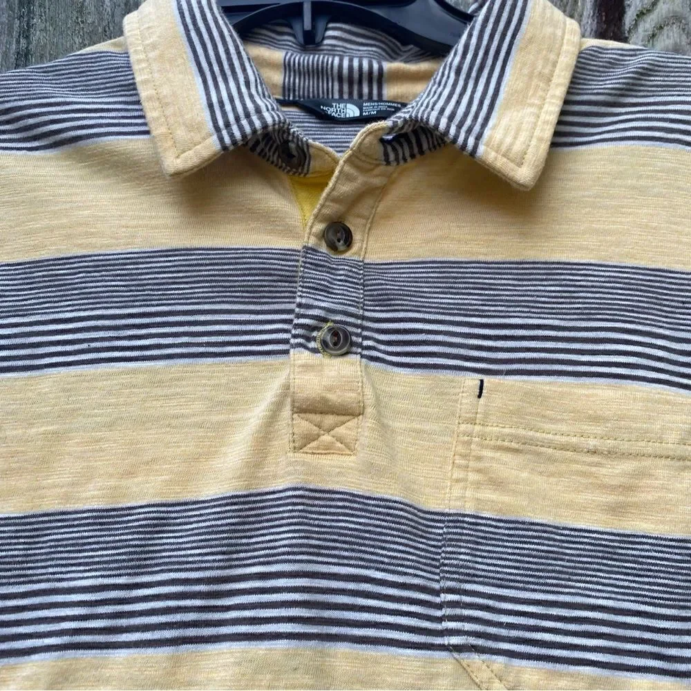 The North Face Men’s Short Sleeve Stripe Polo Shirt Size Medium